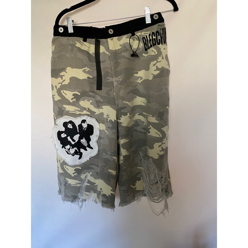 Supermade Camo Distressed Denim Shorts Graphic Patch Streetwear Green Tan NWT L